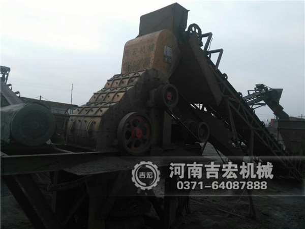 石灰粉碎機(jī)、生石灰塊粉碎機(jī)現(xiàn)場(chǎng)圖